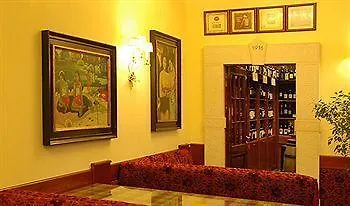Hotel Mir