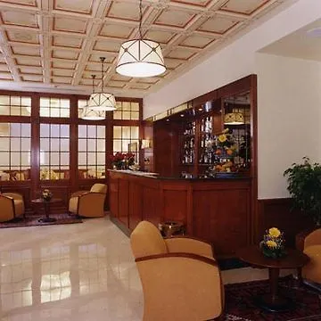 Mir Hotel